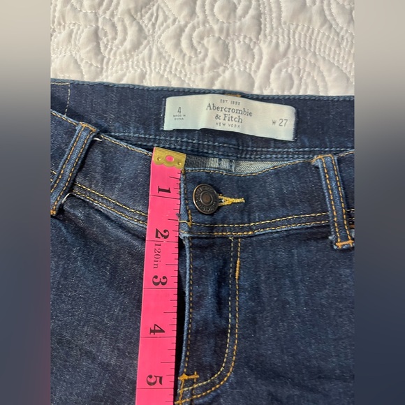 American Eagle Outfitters Women's Dark Blue Denim Short Shorts - Picture 3 of 5